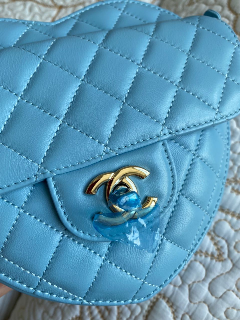 Sac CC In Love matelassé en cuir d'agneau bleu