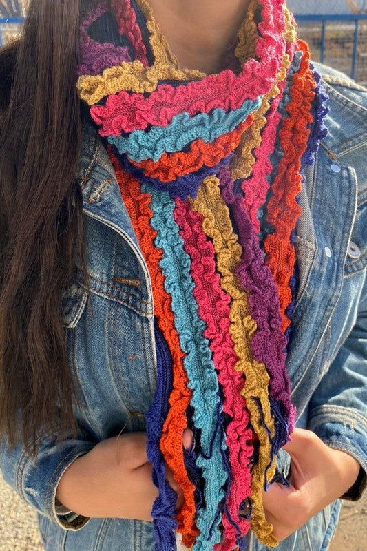 Bufanda oblonga con flecos de colores