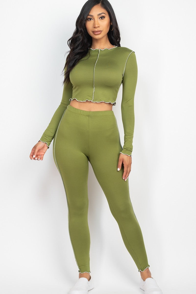 Conjunto de leggings y top corto con borde de lechuga