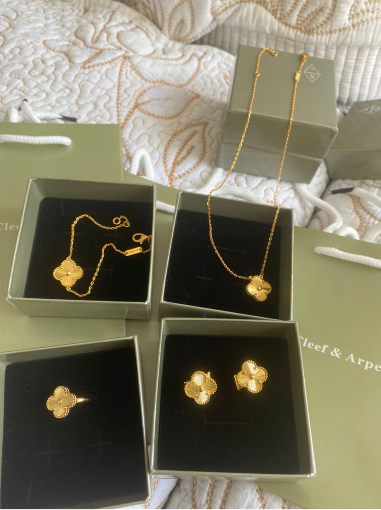 Gold Clover Cleef Set