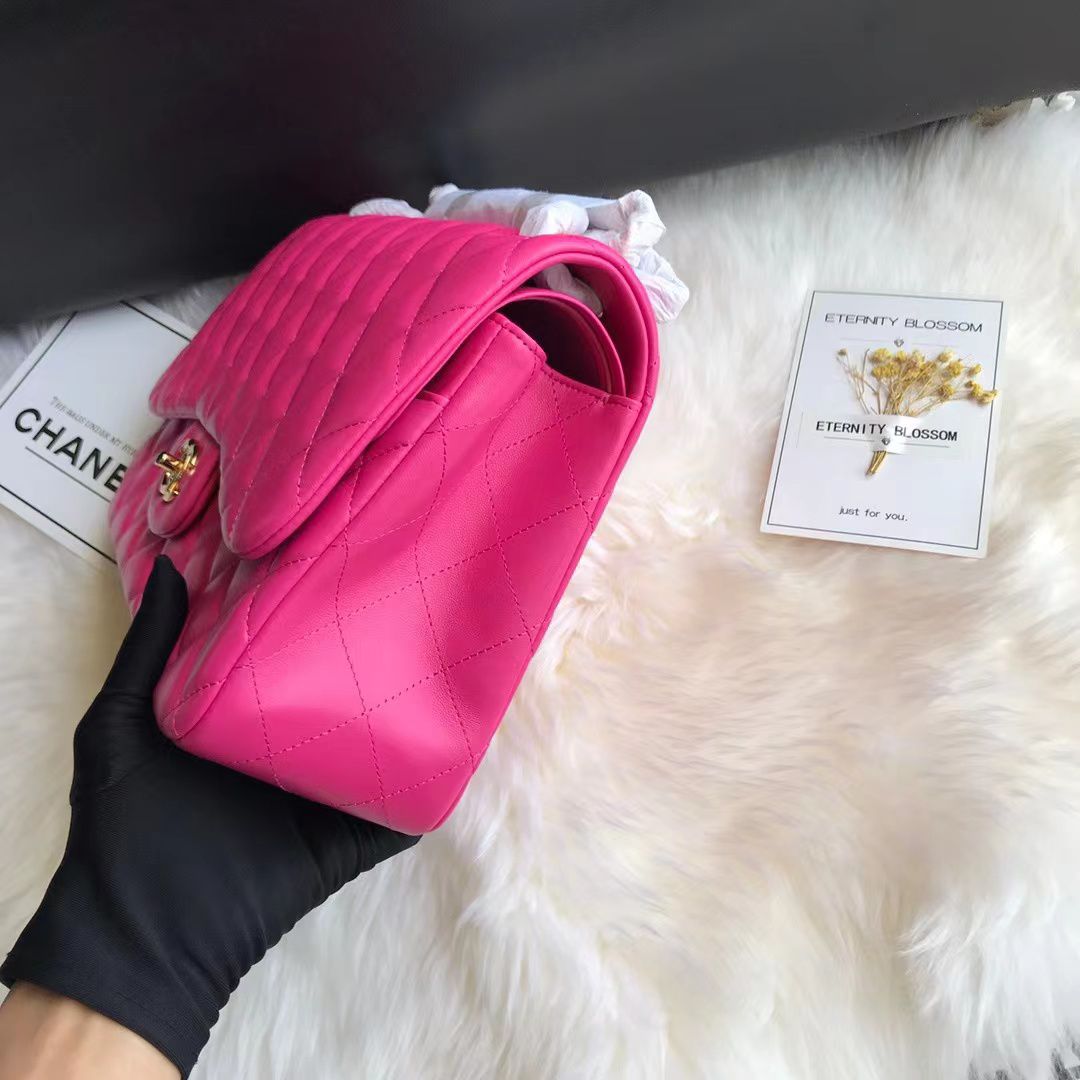 Sac à rabat moyen en cuir d'agneau rose
