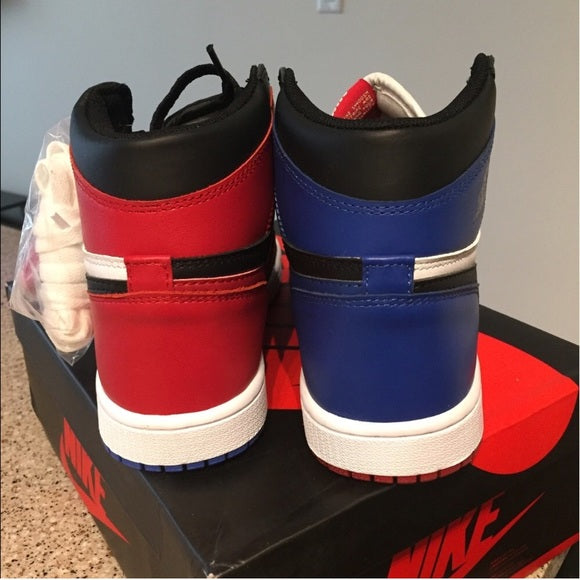 AIR JORDAN 1 "Top 3"