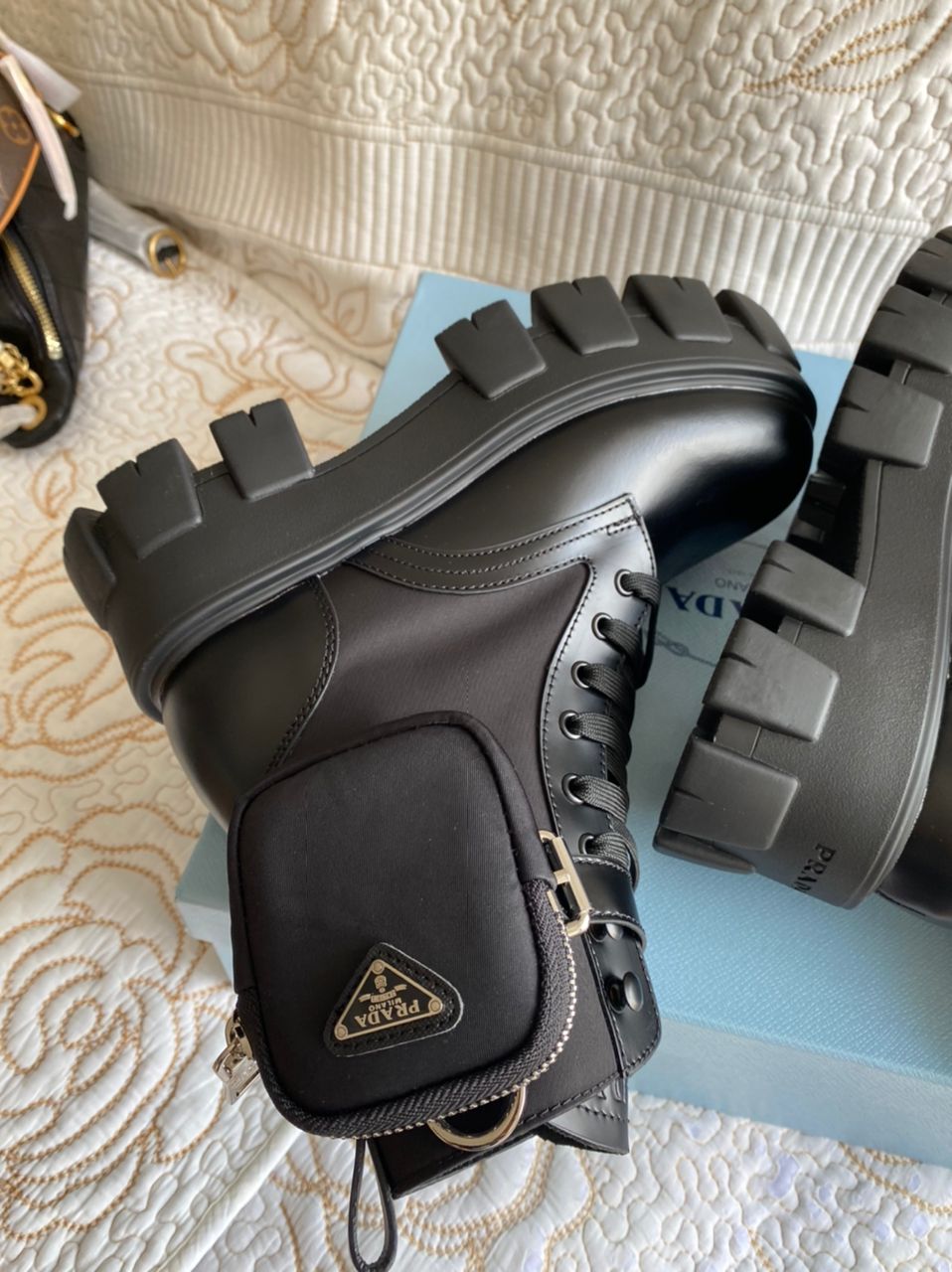 Botas monolito
