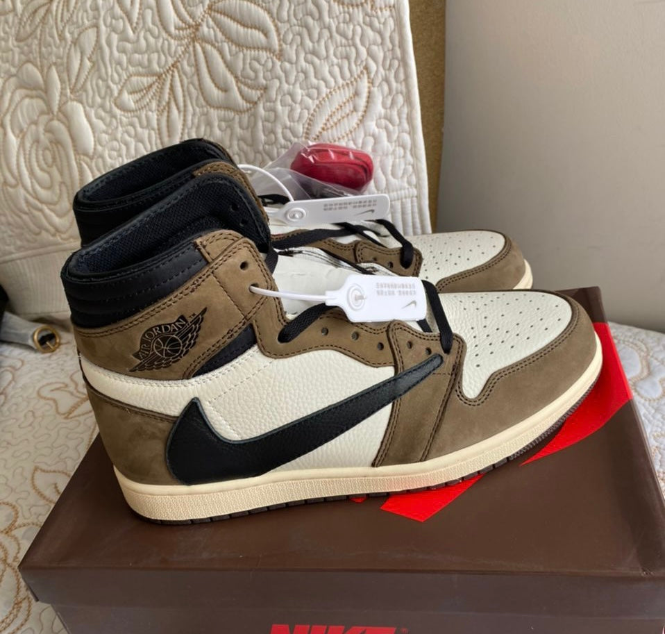 AIR JORDAN 1 "Travis Scott"