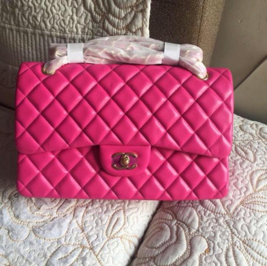 Sac à rabat moyen en cuir d'agneau rose