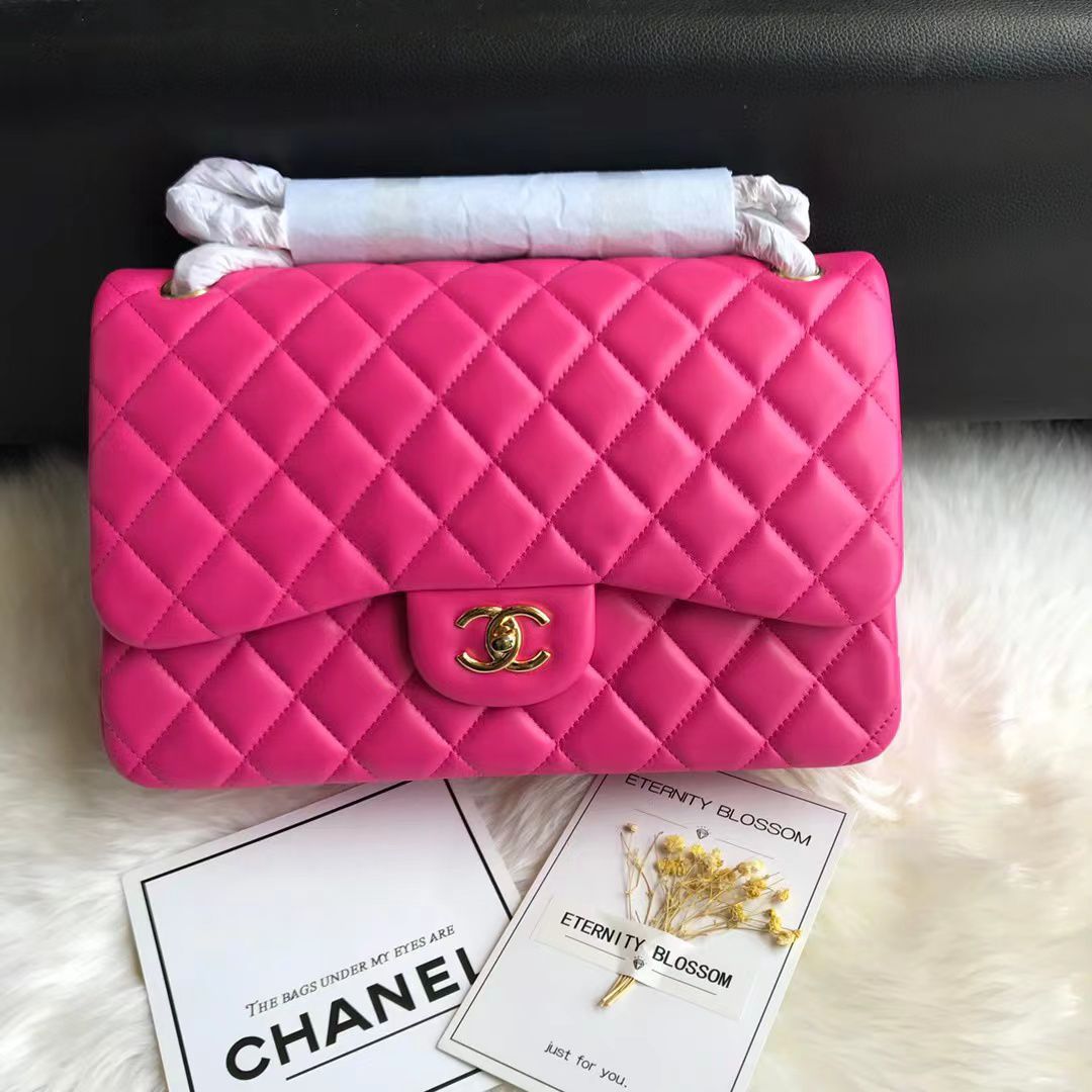 Sac à rabat moyen en cuir d'agneau rose