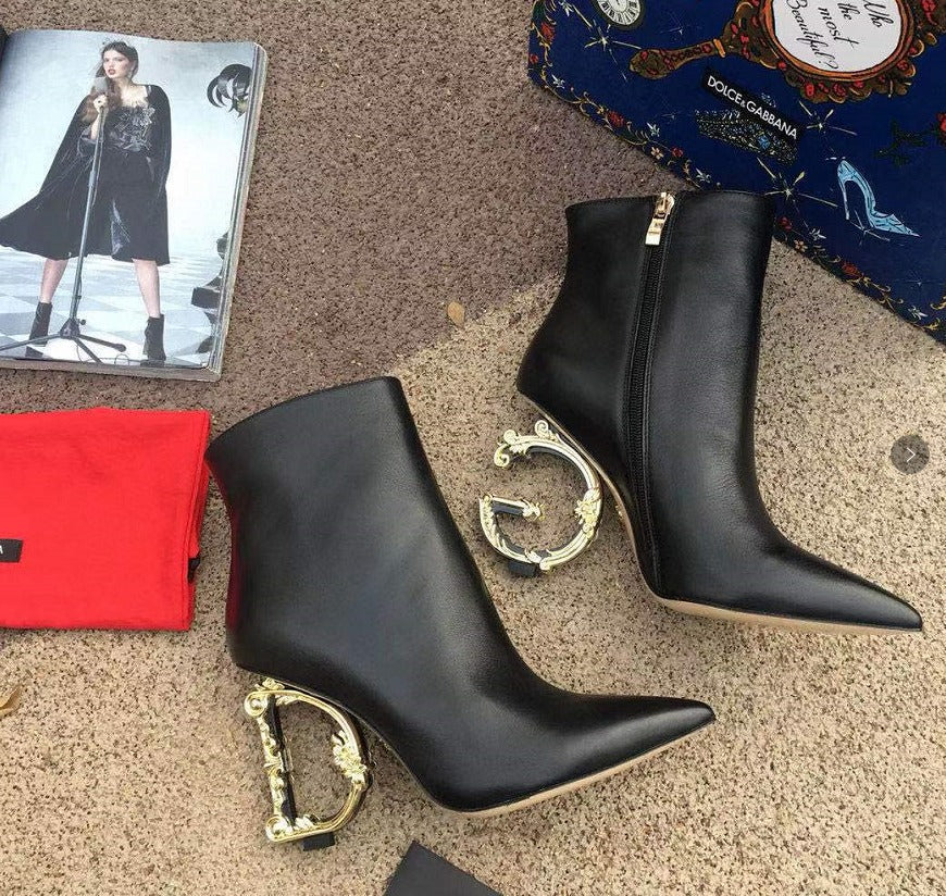 Botte à logo DG