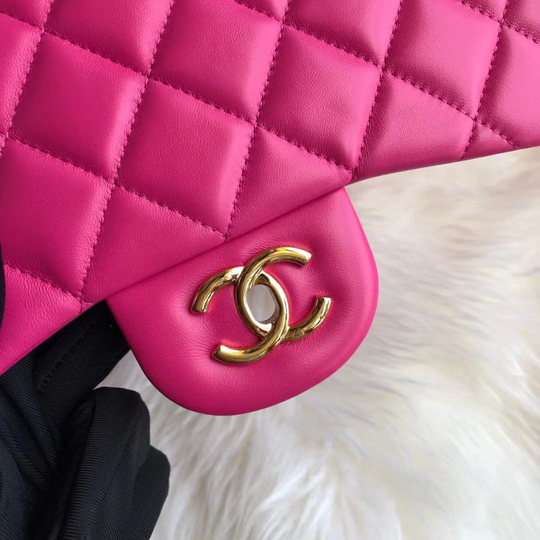Sac à rabat moyen en cuir d'agneau rose