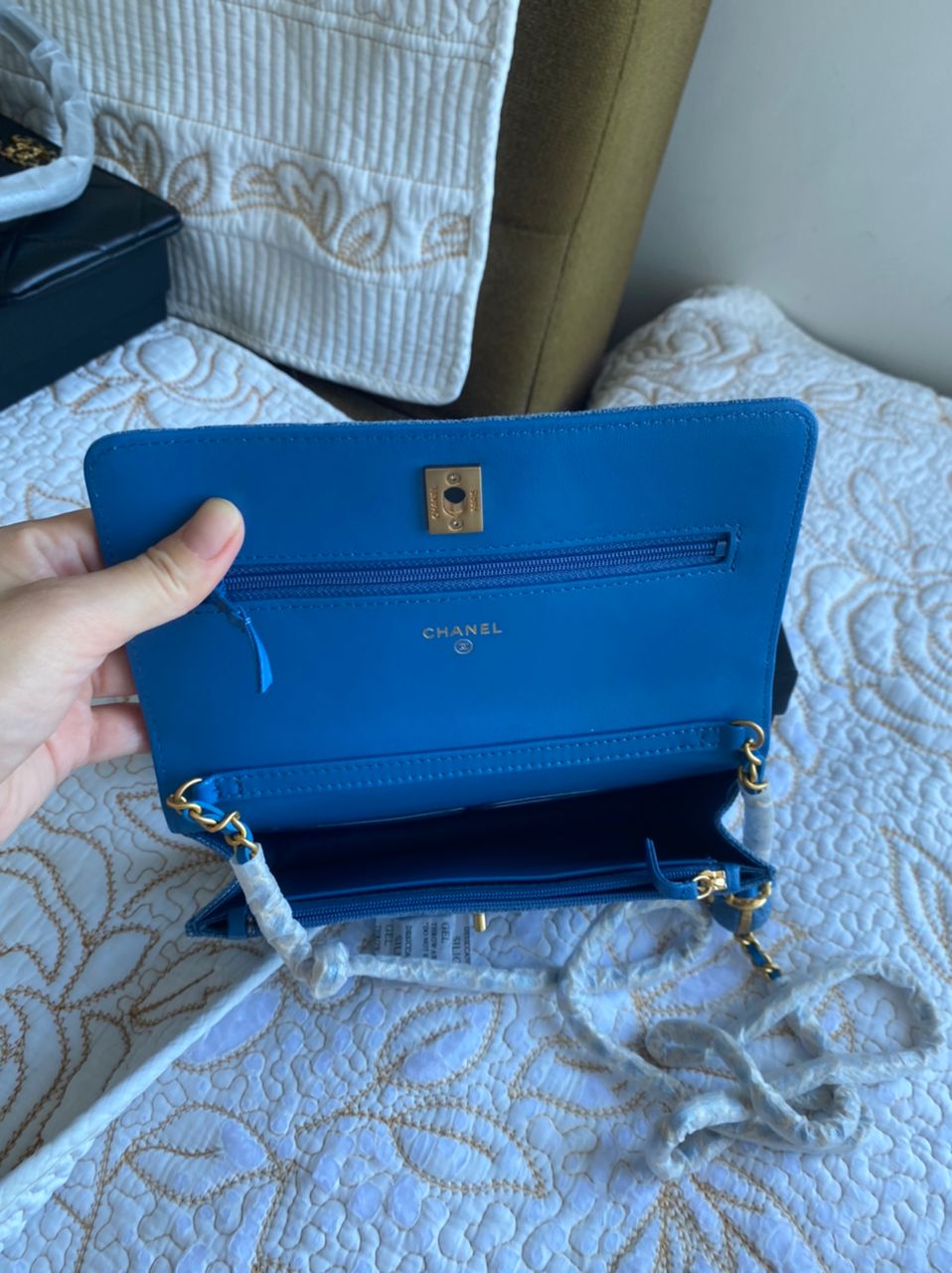 Sac à rabat carré en denim avec mini perles écrasées