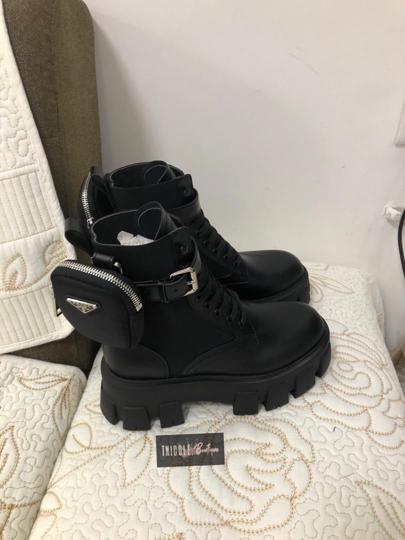 Botas monolito