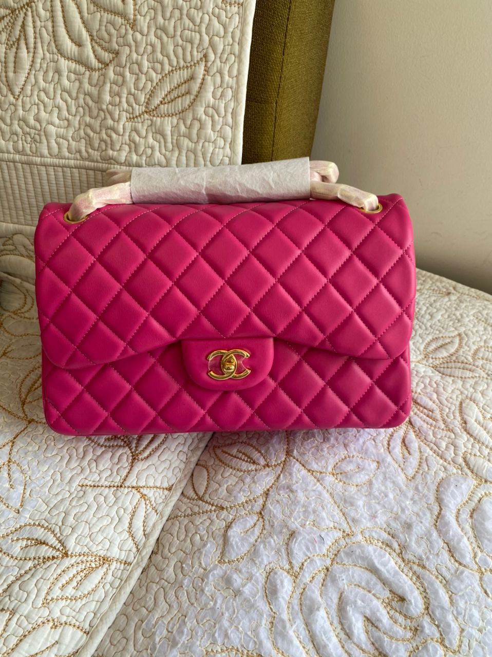 Sac à rabat moyen en cuir d'agneau rose