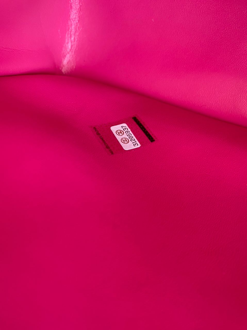 Sac à rabat moyen en cuir d'agneau rose