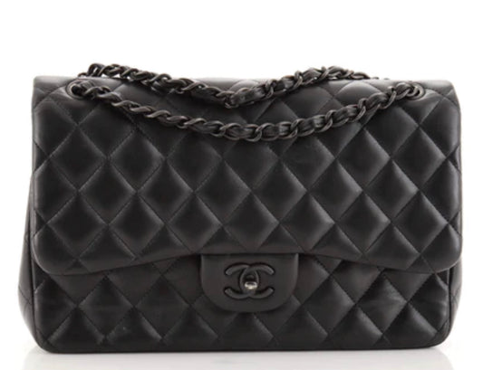 Sac à rabat moyen en cuir d'agneau matelassé So Black