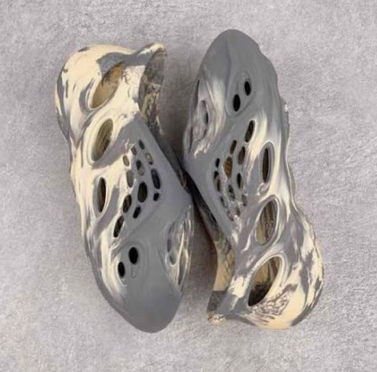 Yeezy Foam Runner Gris Lune