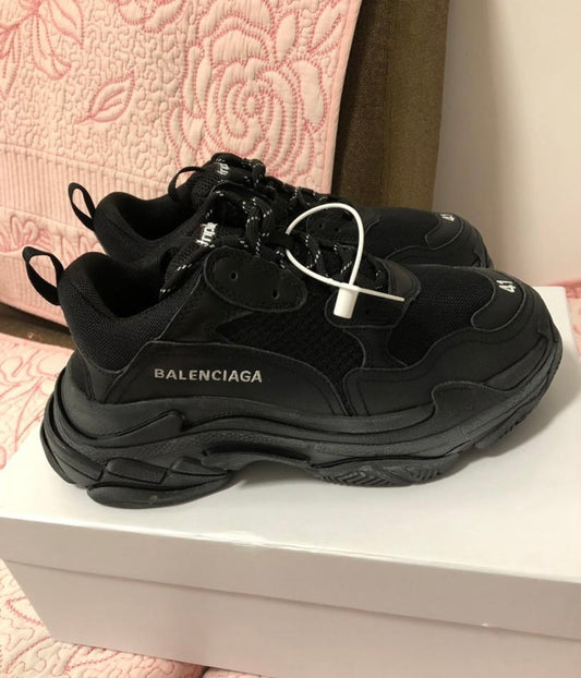 Black Triple S Sneaker