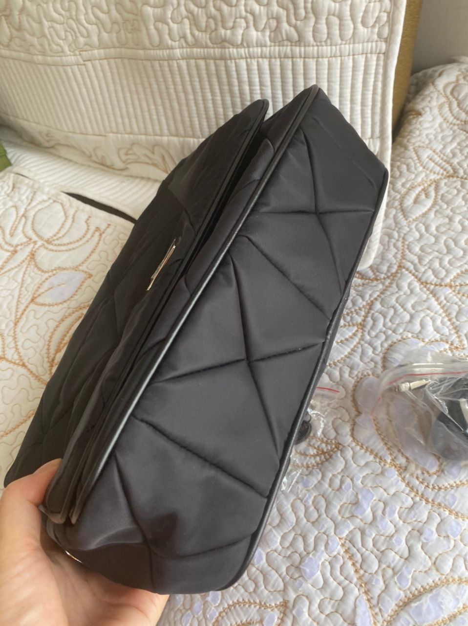 Sac à bandoulière matelassé en nylon Tessuto noir