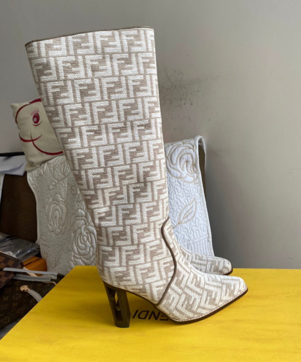 Bottines à talons hauts en chenille FF gris tourterelle