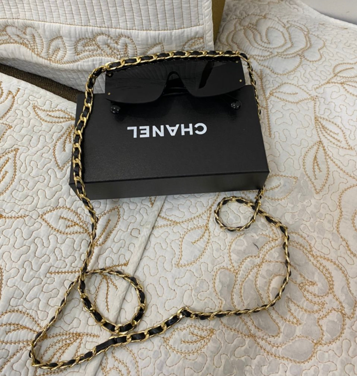 Coco Vintage Chain Sunglasses