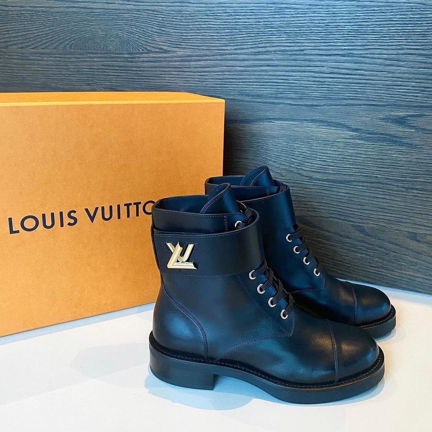 Black Wonderland Boot