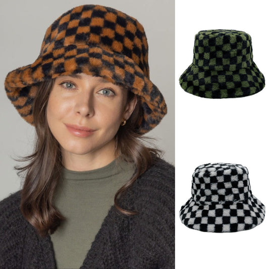Chapeau Bob en Fourrure Imprimé à Carreaux