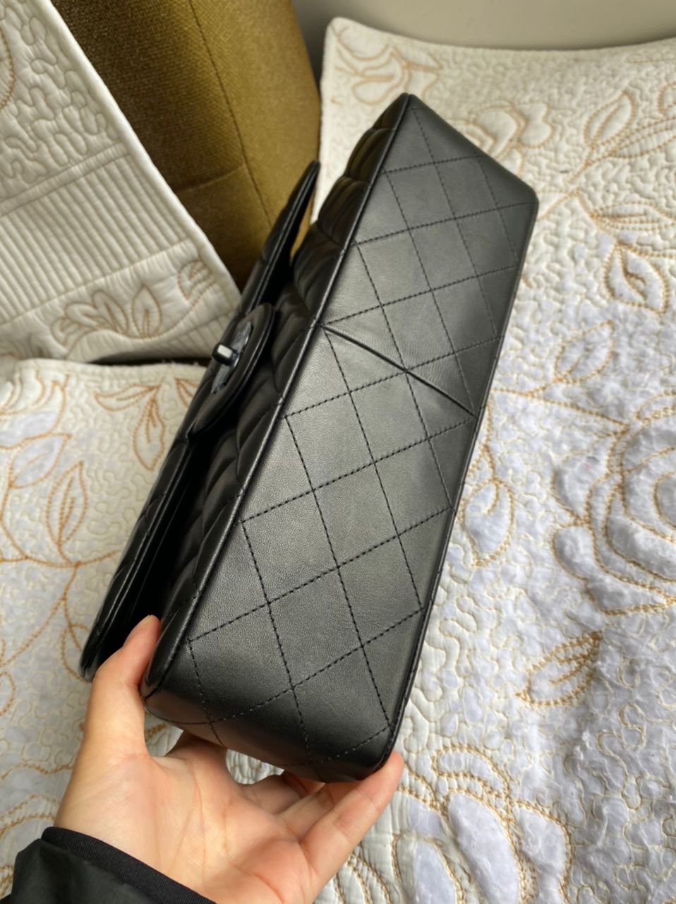 Sac à rabat moyen en cuir d'agneau matelassé So Black